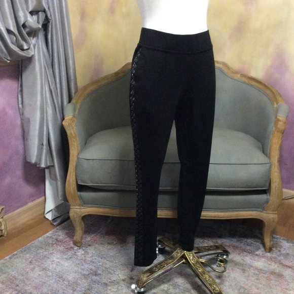 Black studded legging by Blue Earth, size M - Picture 4 of 11